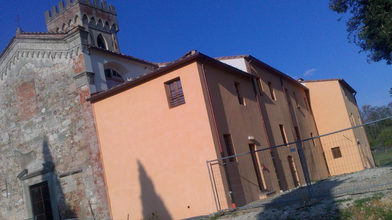 Hostal Badia Altopascio Exterior photo